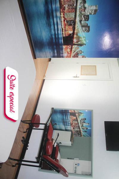 Motel Status (Adults Only) Пато Бранко Екстериор снимка