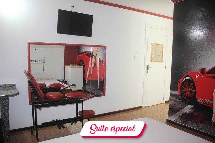 Motel Status (Adults Only) Пато Бранко Екстериор снимка